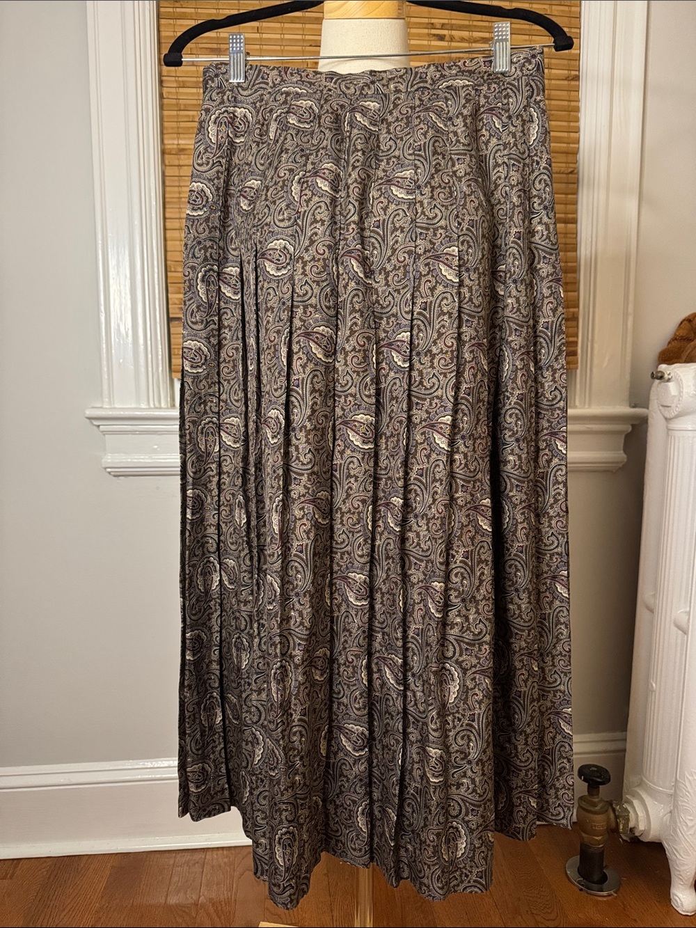 Vintage Talbots 100% silk Paisley Pleated Maxi Skirt